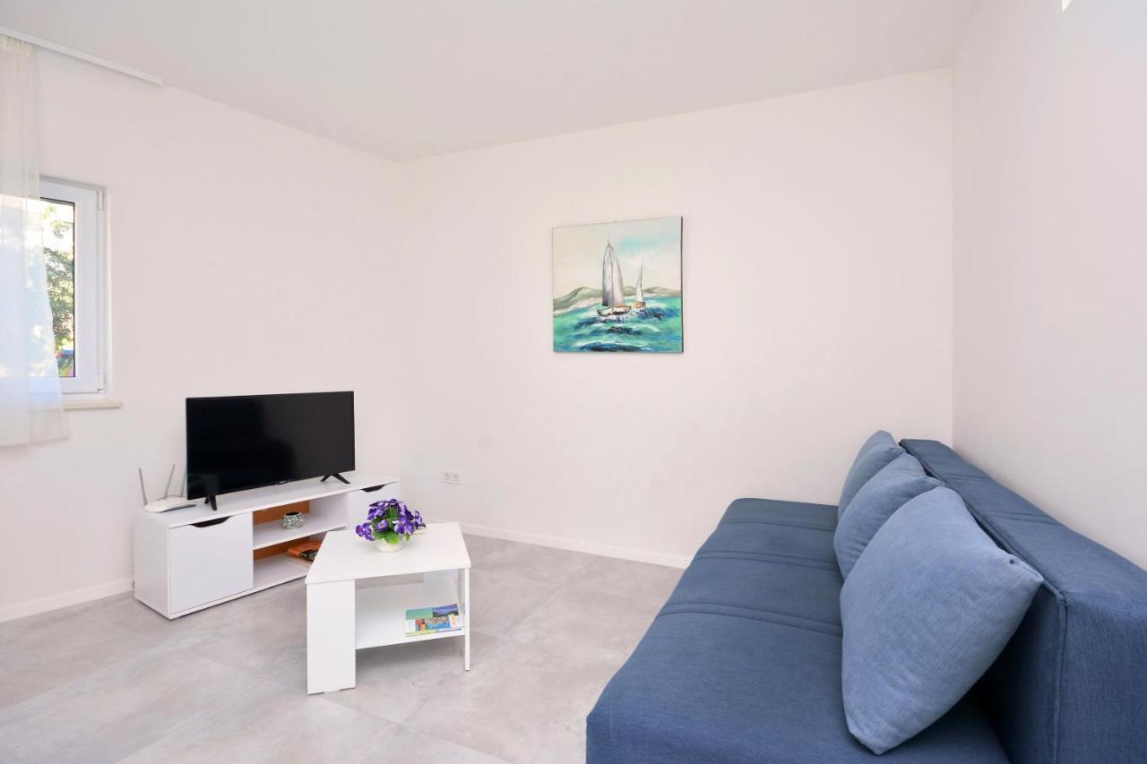 Seas The Day Apartments Podstrana Kültér fotó