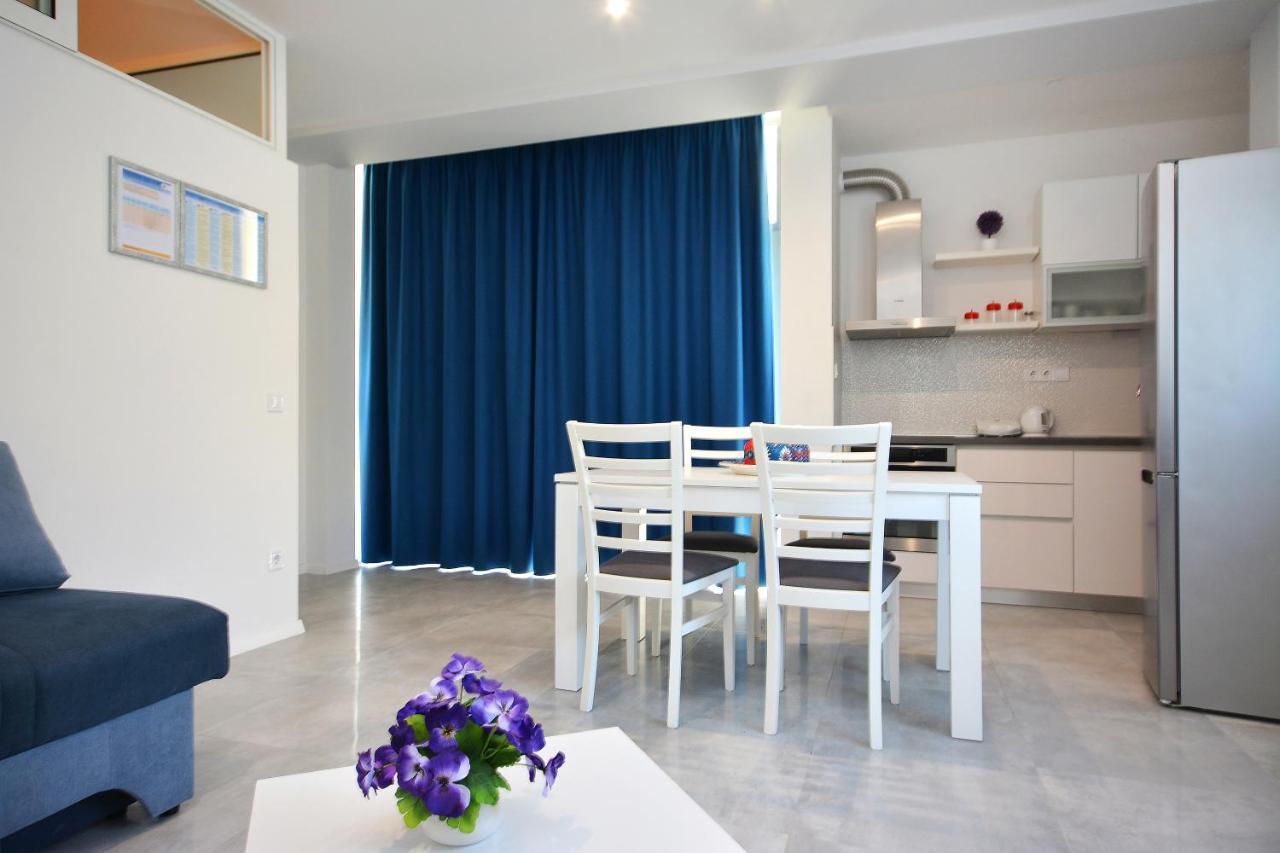 Seas The Day Apartments Podstrana Kültér fotó