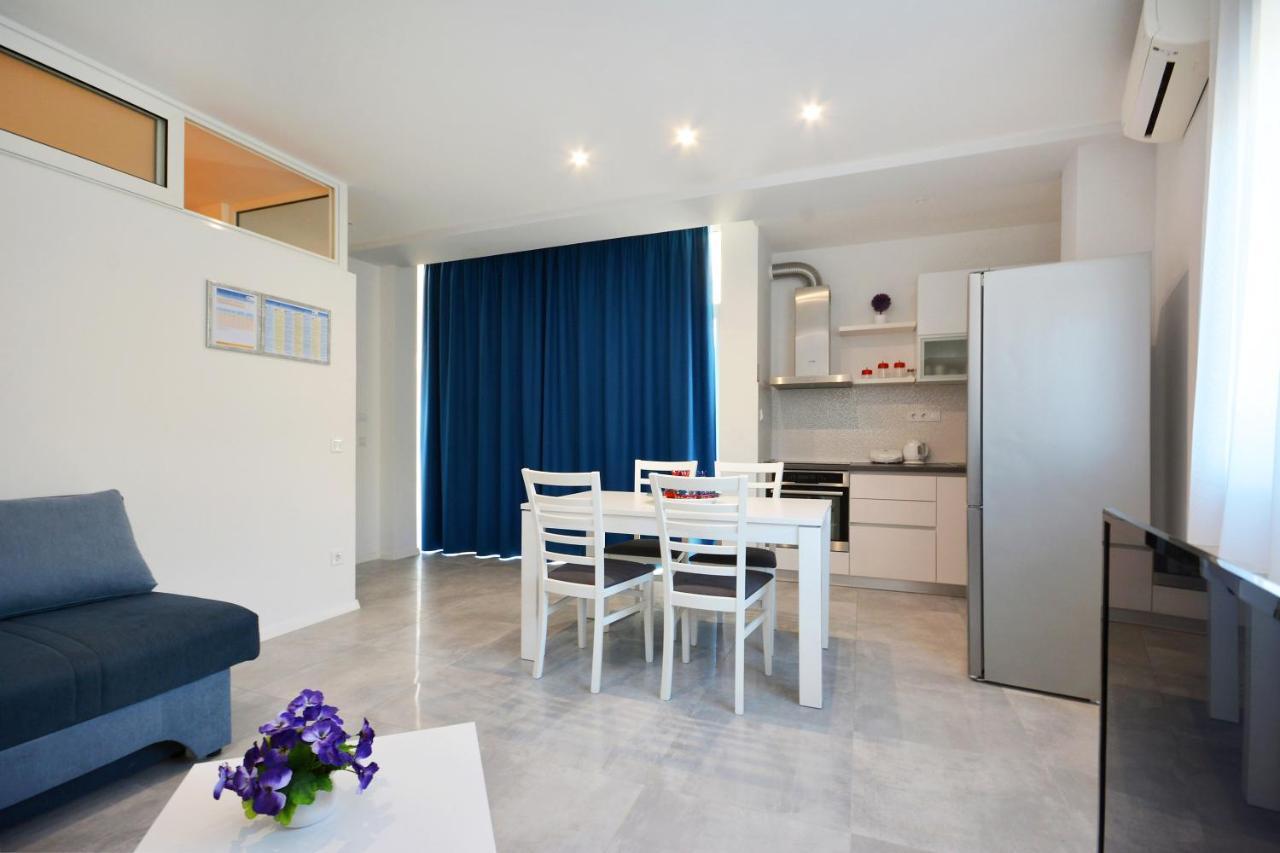 Seas The Day Apartments Podstrana Kültér fotó